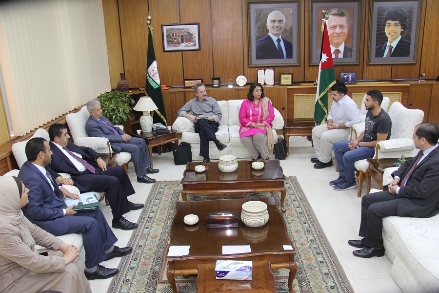 بحث التعاون بين اليرموك وجامعة ميتشغان استيت الأمريكية